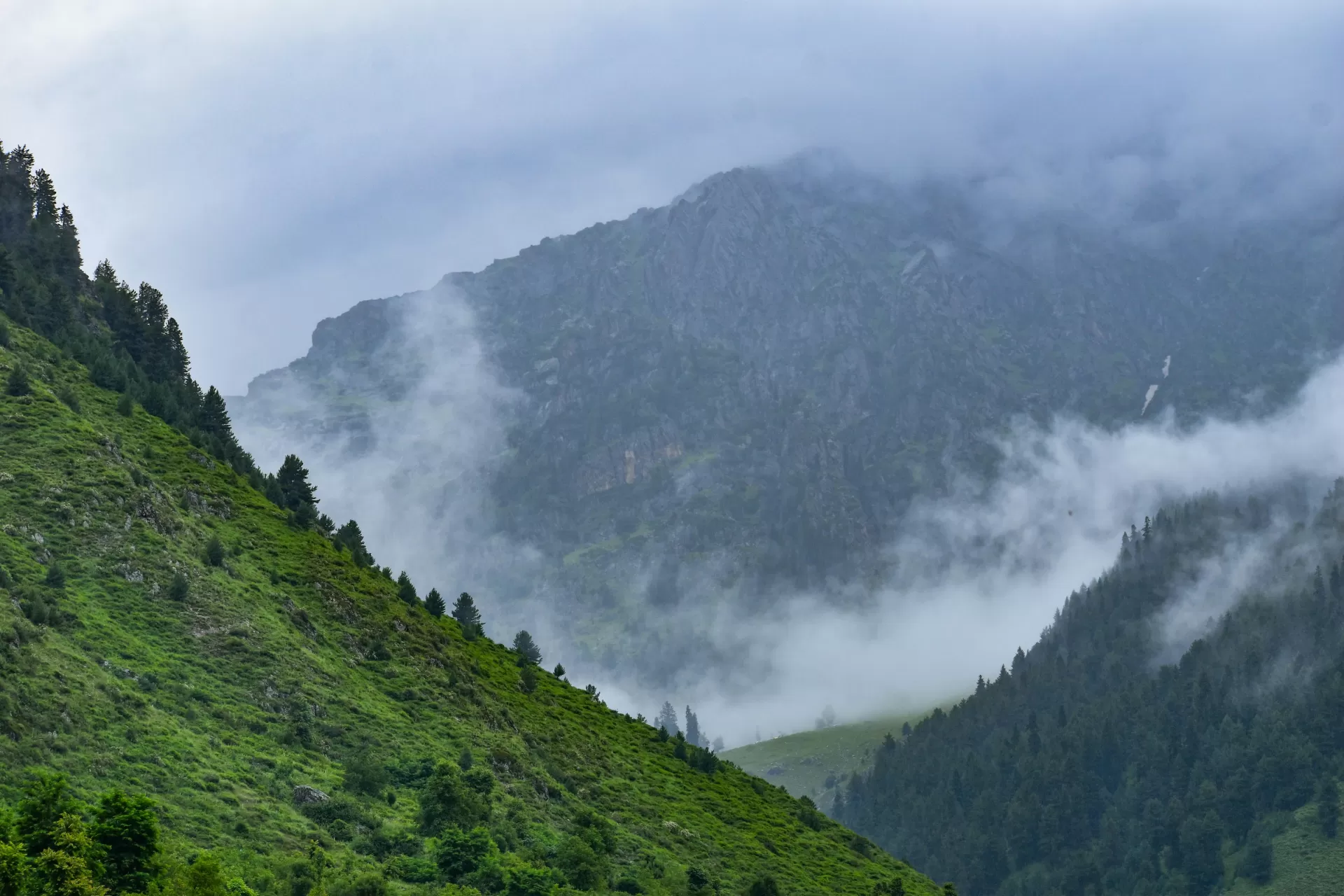 Kashmir Escape with Sonmarg