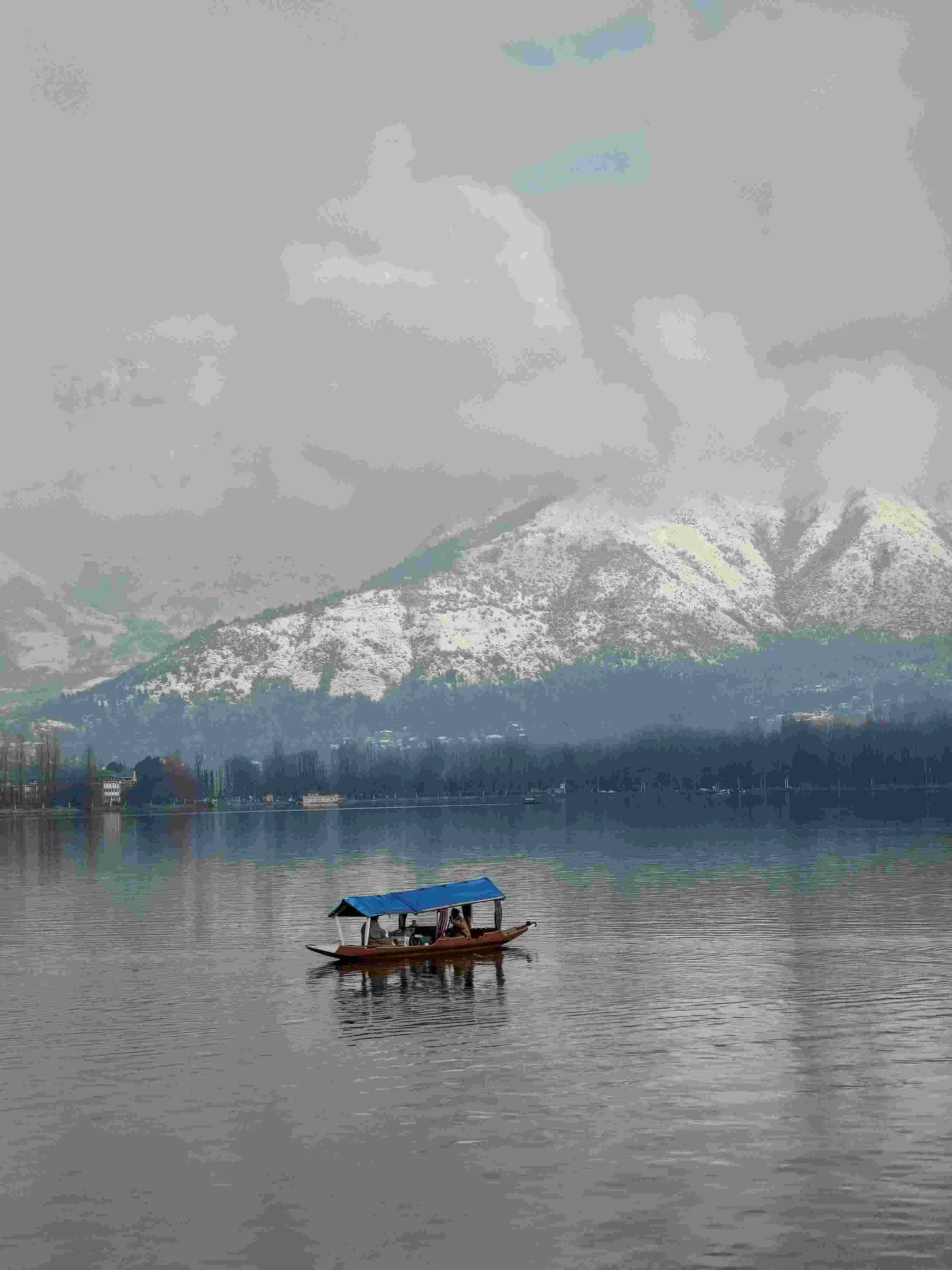 Heavenly Kashmir Escape