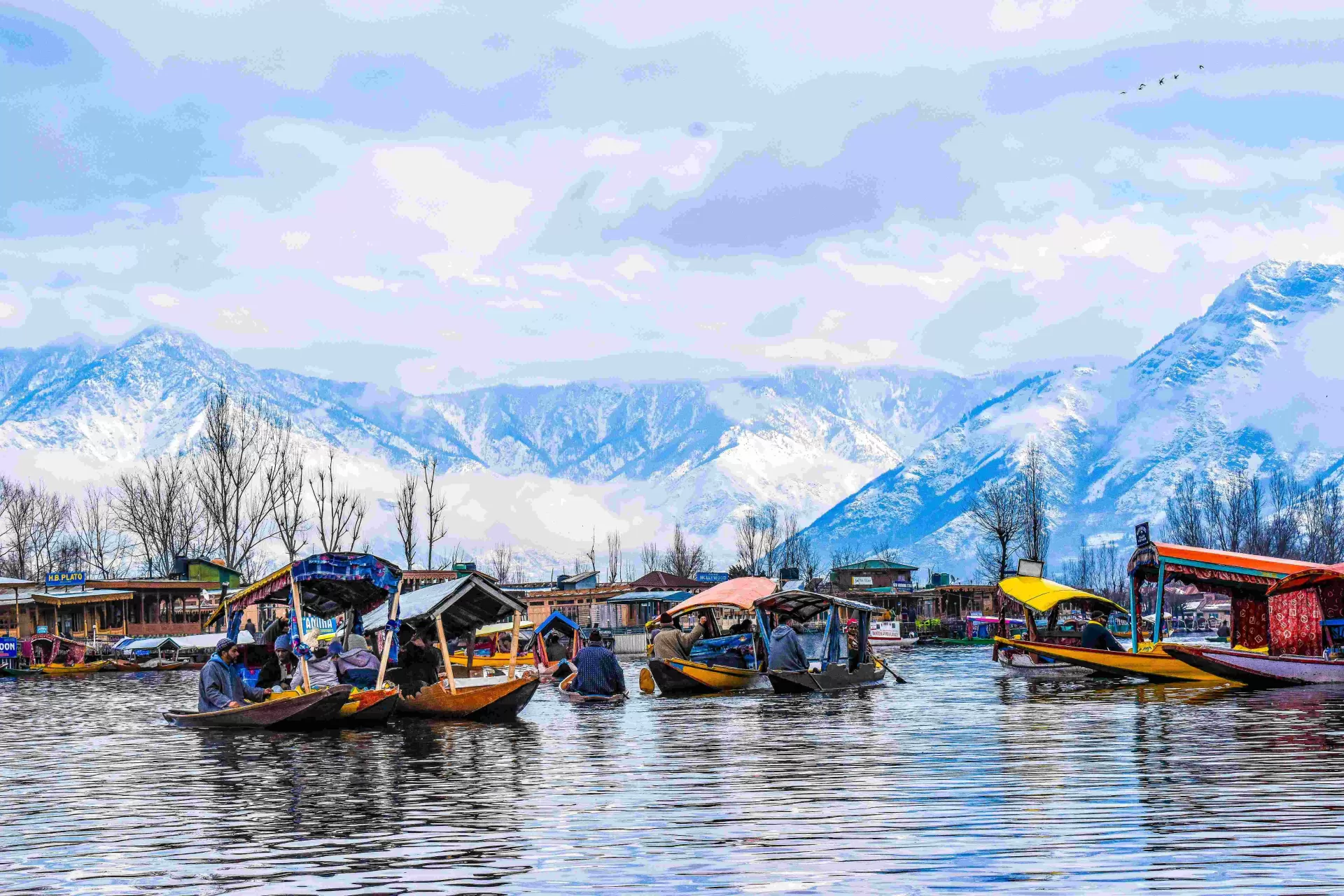 Heavenly Kashmir Escape
